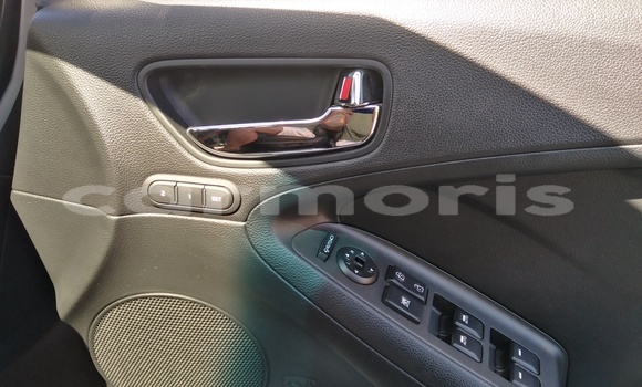 Buy Used Kia Cerato Silver Car in Quatre Bornes in Plaines Wilhems District Buy Used Kia Cerato Silver Car in Quatre Bornes in Plaines Wilhems District