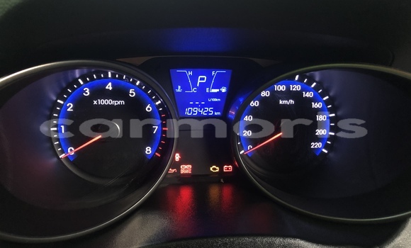 Buy Used Hyundai ix35 White Car in Tamarin in Black River District Buy Used Hyundai ix35 White Car in Tamarin in Black River District