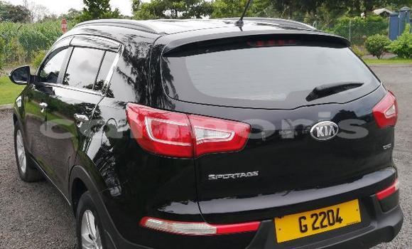 Buy Used Kia Sportage Black Car in Riviere des Anguilles in Savanne