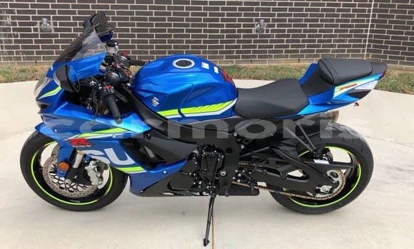 Buy Used Suzuki GSX–R Blue Bike in Fond du Sac in Pamplempousses Buy Used Suzuki GSX–R Blue Bike in Fond du Sac in Pamplempousses