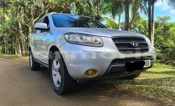 Buy Used Hyundai Santa Fe Silver Car in Riviere des Anguilles in Savanne Buy Used Hyundai Santa Fe Silver Car in Riviere des Anguilles in Savanne