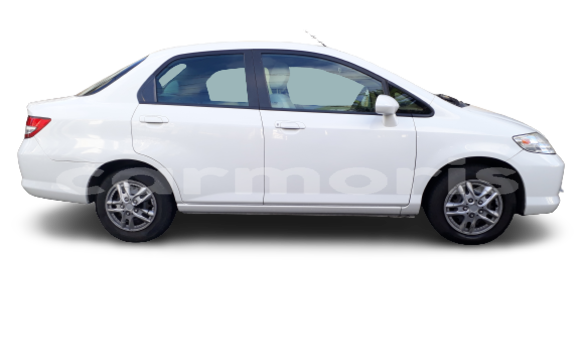 Buy Used Honda Fit Aria White Car in Port Louis in Port Louis District Buy Used Honda Fit Aria White Car in Port Louis in Port Louis District