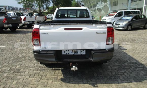 Buy Used Toyota Hilux White Car in Port Louis in Port Louis District Buy Used Toyota Hilux White Car in Port Louis in Port Louis District