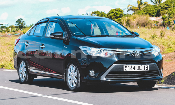 Buy New Toyota Yaris Black Car in Brisee Verdiere in Flacq Buy New Toyota Yaris Black Car in Brisee Verdiere in Flacq