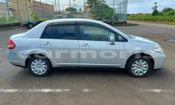 Buy Used Nissan Tiida Silver Car in Bon Accueil in Flacq Buy Used Nissan Tiida Silver Car in Bon Accueil in Flacq
