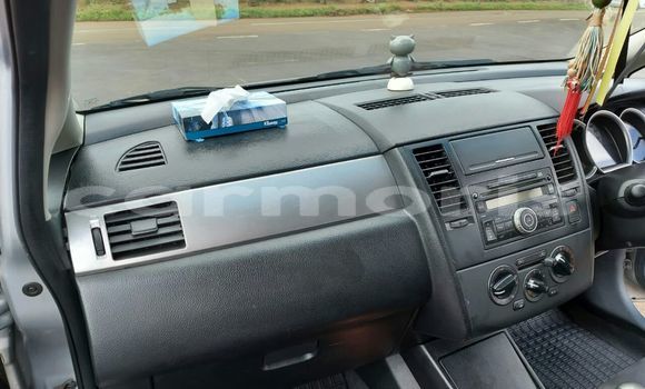 Buy Used Nissan Tiida Silver Car in Bon Accueil in Flacq Buy Used Nissan Tiida Silver Car in Bon Accueil in Flacq
