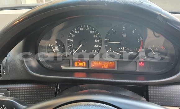 Acheter Occasion Voiture BMW 3–Series Bleu à Albion, Black River District Acheter Occasion Voiture BMW 3–Series Bleu à Albion, Black River District