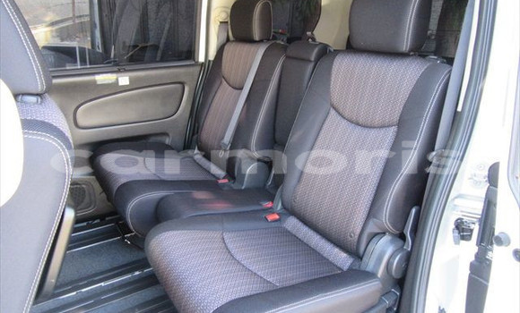 Buy Used Nissan Serena White Car in Moka in Moka Buy Used Nissan Serena White Car in Moka in Moka