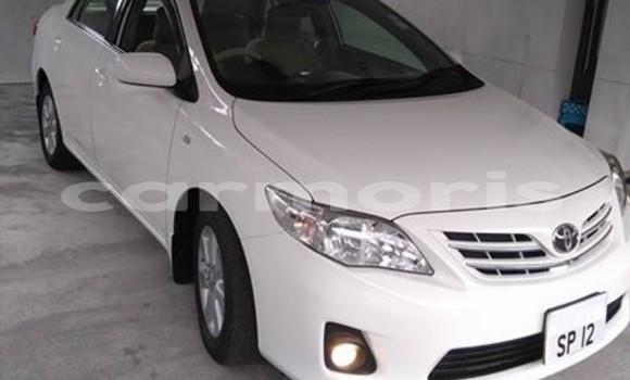 Buy Used Toyota Corolla White Car in Quatre Bornes in Plaines Wilhems District Buy Used Toyota Corolla White Car in Quatre Bornes in Plaines Wilhems District