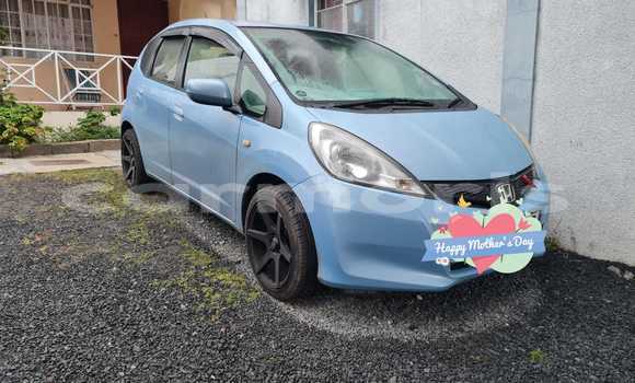 Buy Used Honda fit Blue Car in Quatre Bornes in Plaines Wilhems District Buy Used Honda fit Blue Car in Quatre Bornes in Plaines Wilhems District
