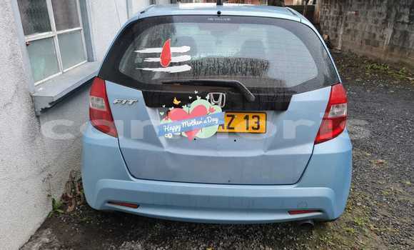 Buy Used Honda fit Blue Car in Quatre Bornes in Plaines Wilhems District Buy Used Honda fit Blue Car in Quatre Bornes in Plaines Wilhems District