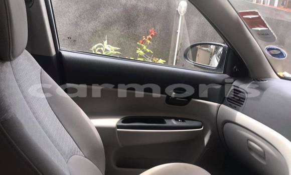 Buy Used Hyundai Accent Silver Car in Quatre Bornes in Plaines Wilhems District Buy Used Hyundai Accent Silver Car in Quatre Bornes in Plaines Wilhems District