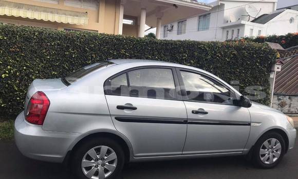 Buy Used Hyundai Accent Silver Car in Quatre Bornes in Plaines Wilhems District Buy Used Hyundai Accent Silver Car in Quatre Bornes in Plaines Wilhems District