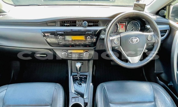 Buy New Toyota Corolla Brown Car in Mahébourg in Grand Port District Buy New Toyota Corolla Brown Car in Mahébourg in Grand Port District