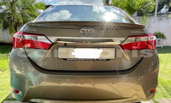 Buy New Toyota Corolla Brown Car in Mahébourg in Grand Port District Buy New Toyota Corolla Brown Car in Mahébourg in Grand Port District