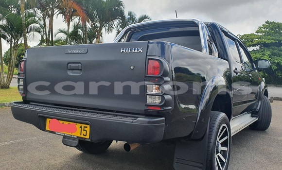 Buy Used Toyota Hilux Black Car in Rose Belle in Grand Port District Buy Used Toyota Hilux Black Car in Rose Belle in Grand Port District