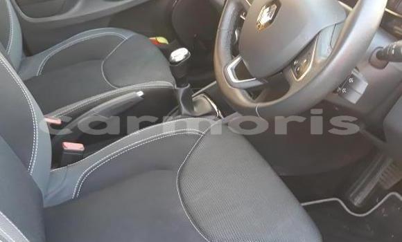 Buy Used Renault Clio Black Car in Port Louis in Port Louis District Buy Used Renault Clio Black Car in Port Louis in Port Louis District