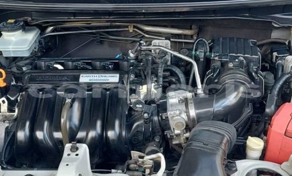 Buy Used Honda fit White Car in Port Louis in Port Louis District Buy Used Honda fit White Car in Port Louis in Port Louis District