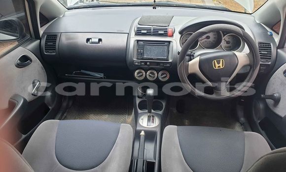 Buy Used Honda fit Silver Car in Quatre Bornes in Plaines Wilhems District Buy Used Honda fit Silver Car in Quatre Bornes in Plaines Wilhems District