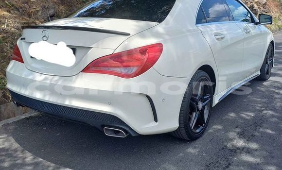 Acheter Occasion Voiture Mercedes-Benz CLA-klasse Blanc à Port Louis, Port Louis District Acheter Occasion Voiture Mercedes-Benz CLA-klasse Blanc à Port Louis, Port Louis District