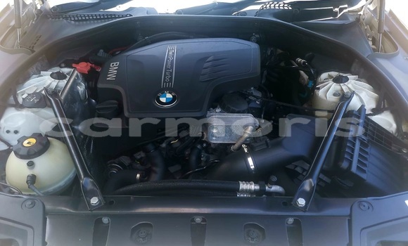 Acheter Occasion Voiture BMW 5–Series Blanc à Bambous, Black River District Acheter Occasion Voiture BMW 5–Series Blanc à Bambous, Black River District
