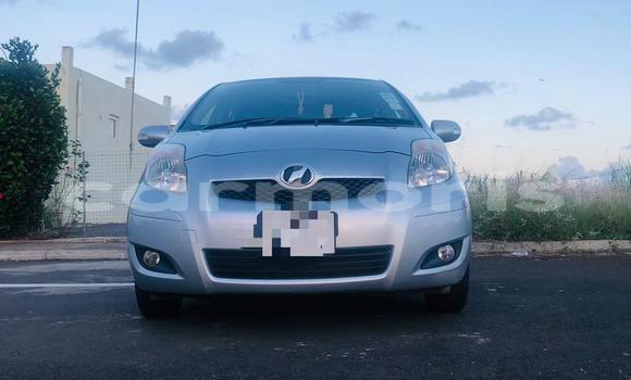Buy Used Toyota Vitz Silver Car in Mahébourg in Grand Port District Buy Used Toyota Vitz Silver Car in Mahébourg in Grand Port District