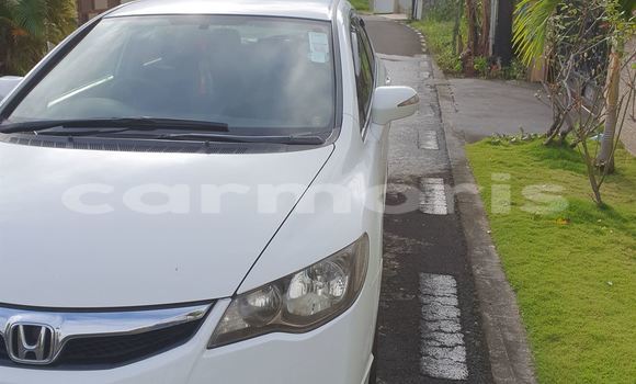 Buy Used Honda Civic White Car in Centre de Flacq in Flacq District Buy Used Honda Civic White Car in Centre de Flacq in Flacq District