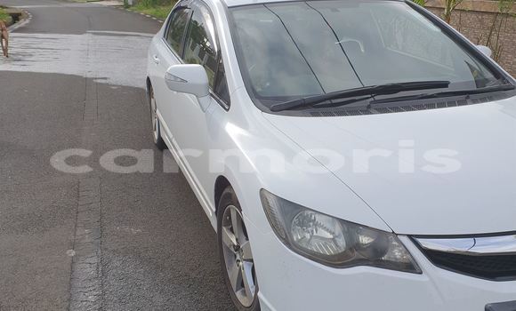 Buy Used Honda Civic White Car in Centre de Flacq in Flacq District Buy Used Honda Civic White Car in Centre de Flacq in Flacq District