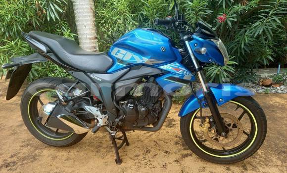 Buy Used Suzuki GSX Blue Bike in Triolet in Pamplempousses
