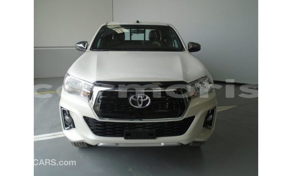 Buy Import Toyota Hilux White Car in Import - Dubai in Agalega Islands Buy Import Toyota Hilux White Car in Import - Dubai in Agalega Islands