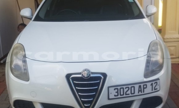 Buy Used Alfa Romeo Giulietta White Car in Albion in Black River District