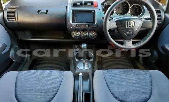 Acheter Occasion Voiture Honda fit Gris à Rivière du Rempart, Rivière du Rempart Acheter Occasion Voiture Honda fit Gris à Rivière du Rempart, Rivière du Rempart