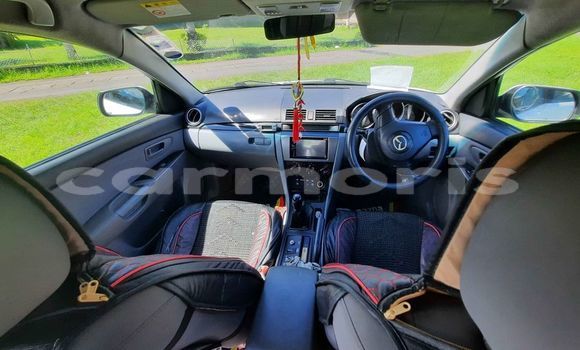 Buy Used Mazda Axela White Car in Curepipe in Plaines Wilhems District Buy Used Mazda Axela White Car in Curepipe in Plaines Wilhems District