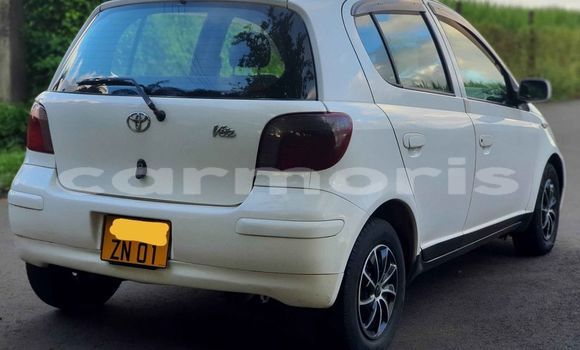 Buy Used Toyota Vitz White Car in Rivière du Rempart in Rivière du Rempart District Buy Used Toyota Vitz White Car in Rivière du Rempart in Rivière du Rempart District