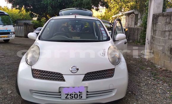 Buy Used Nissan March White Car in Albion in Black River District Buy Used Nissan March White Car in Albion in Black River District