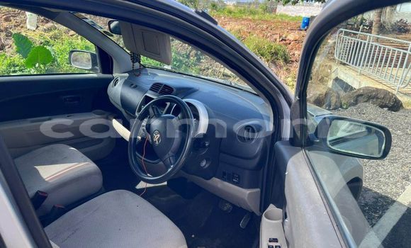 Buy Used Toyota Passo Silver Car in Port Louis in Port Louis District Buy Used Toyota Passo Silver Car in Port Louis in Port Louis District