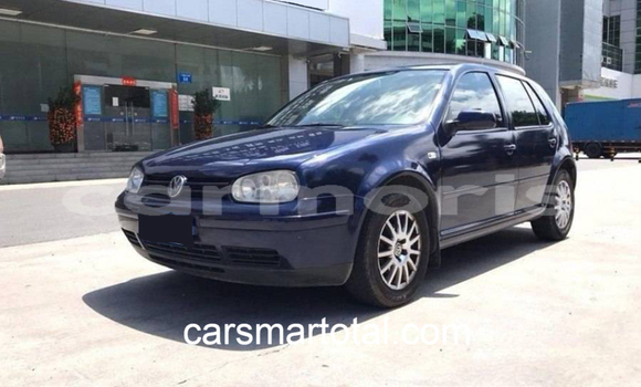Buy Used Volkswagen Golf Blue Car in Baie du Cap in Savanne District Buy Used Volkswagen Golf Blue Car in Baie du Cap in Savanne District