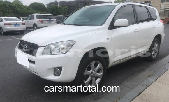 Buy Used Toyota RAV4 White Car in Baie Malgache in Rodrigues