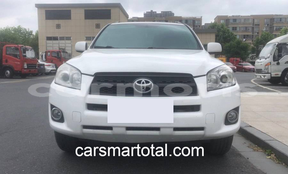 Buy Used Toyota RAV4 White Car in Baie Malgache in Rodrigues Buy Used Toyota RAV4 White Car in Baie Malgache in Rodrigues