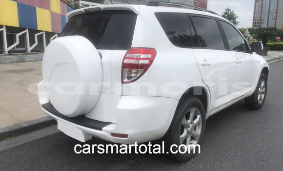 Buy Used Toyota RAV4 White Car in Baie Malgache in Rodrigues Buy Used Toyota RAV4 White Car in Baie Malgache in Rodrigues