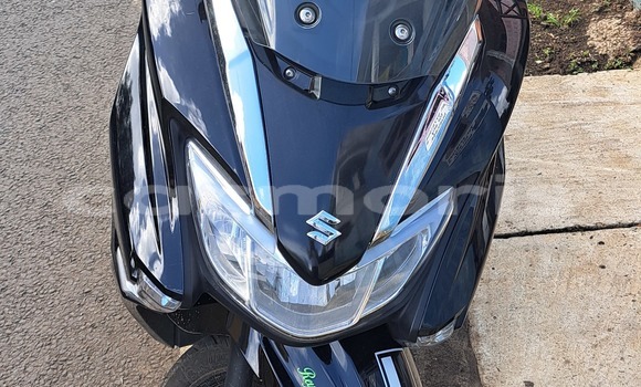 Buy Used Suzuki Burgman Black Bike in Rivière du Rempart in Rivière du Rempart District Buy Used Suzuki Burgman Black Bike in Rivière du Rempart in Rivière du Rempart District
