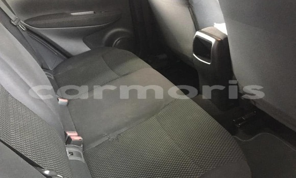 Buy Used Nissan Qashqai White Car in Centre de Flacq in Flacq District Buy Used Nissan Qashqai White Car in Centre de Flacq in Flacq District