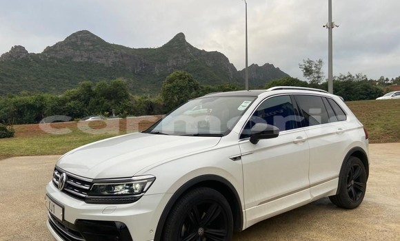 Buy Used Volkswagen Tiguan White Car in Grand Baie–Montagne Goyaves in Rodrigues Buy Used Volkswagen Tiguan White Car in Grand Baie–Montagne Goyaves in Rodrigues