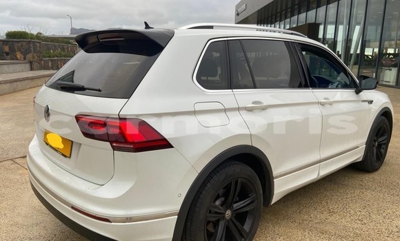 Buy Used Volkswagen Tiguan White Car in Grand Baie–Montagne Goyaves in Rodrigues Buy Used Volkswagen Tiguan White Car in Grand Baie–Montagne Goyaves in Rodrigues