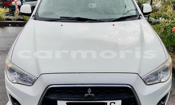 Buy Used Mitsubishi ASX White Car in Vacoas–Phoenix in Plaines Wilhems District
