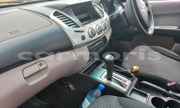 Buy Used Mitsubishi L200 Brown Car in Vacoas–Phoenix in Plaines Wilhems District Buy Used Mitsubishi L200 Brown Car in Vacoas–Phoenix in Plaines Wilhems District