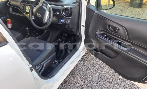 Buy Used Toyota Aqua White Car in Vacoas–Phoenix in Plaines Wilhems District Buy Used Toyota Aqua White Car in Vacoas–Phoenix in Plaines Wilhems District