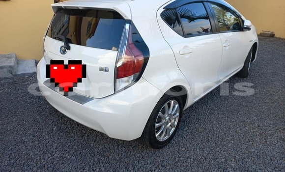 Buy Used Toyota Aqua White Car in Vacoas–Phoenix in Plaines Wilhems District Buy Used Toyota Aqua White Car in Vacoas–Phoenix in Plaines Wilhems District