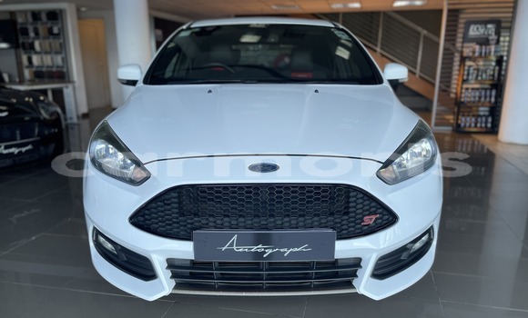 Buy Used Ford Focus ST White Car in Fond du Sac in Pamplempousses Buy Used Ford Focus ST White Car in Fond du Sac in Pamplempousses