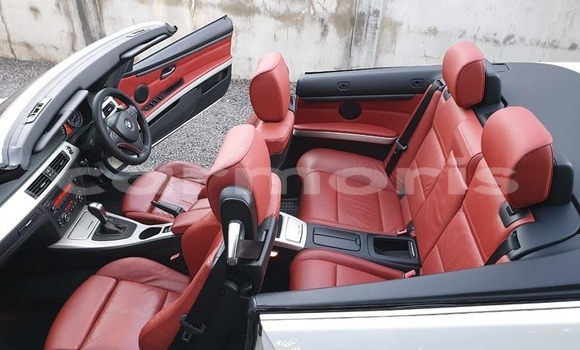 Buy Used BMW 3–Series White Car in Vacoas–Phoenix in Plaines Wilhems District Buy Used BMW 3–Series White Car in Vacoas–Phoenix in Plaines Wilhems District